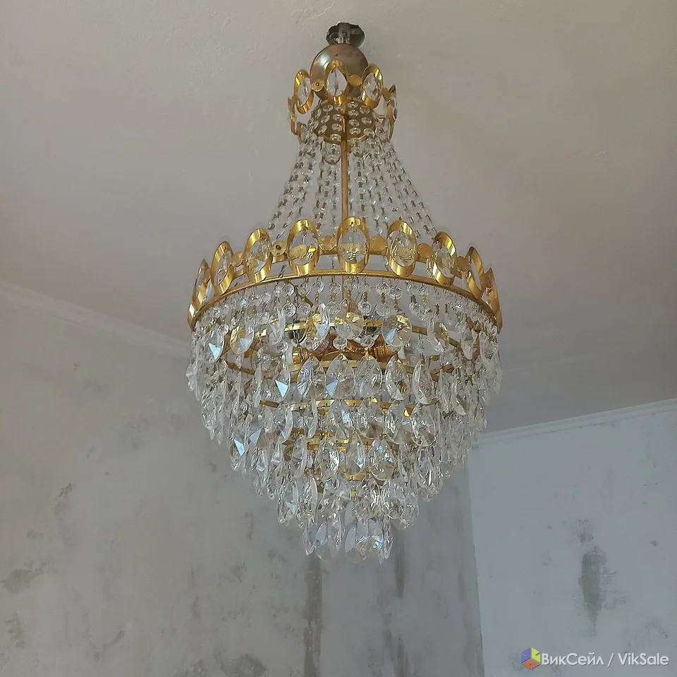 Хрустальная люстра. Шапка Мономаха. ХХ